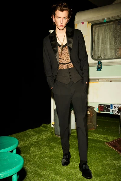 Look 55